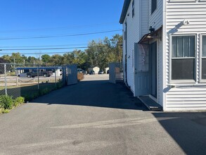 326 Eastern Ave in Augusta, ME - Building Photo - Building Photo