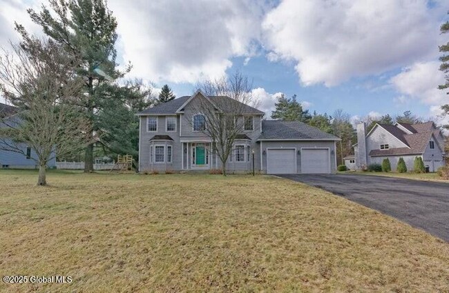 property at 4 Kimberly Ct