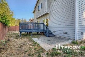 8201 184th Ave E in Bonney Lake, WA - Building Photo - Building Photo