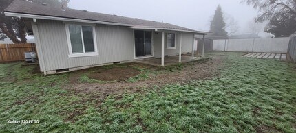 2731 Jim Cir in White City, OR - Building Photo - Building Photo