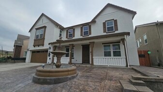 6 Farentino Ct in American Canyon, CA - Building Photo