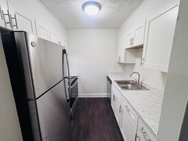 3890 E Ponce de Leon Ave in Clarkston, GA - Building Photo