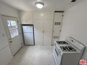 4225 Campbell Dr in Los Angeles, CA - Building Photo - Building Photo