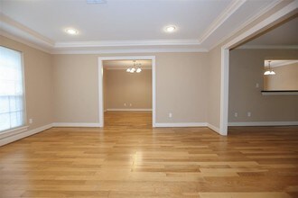 5914 Arboles Dr in Houston, TX - Building Photo - Building Photo