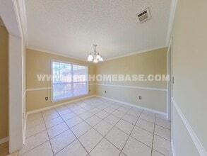 9512 Pouder Ln in Navarre, FL - Building Photo - Building Photo