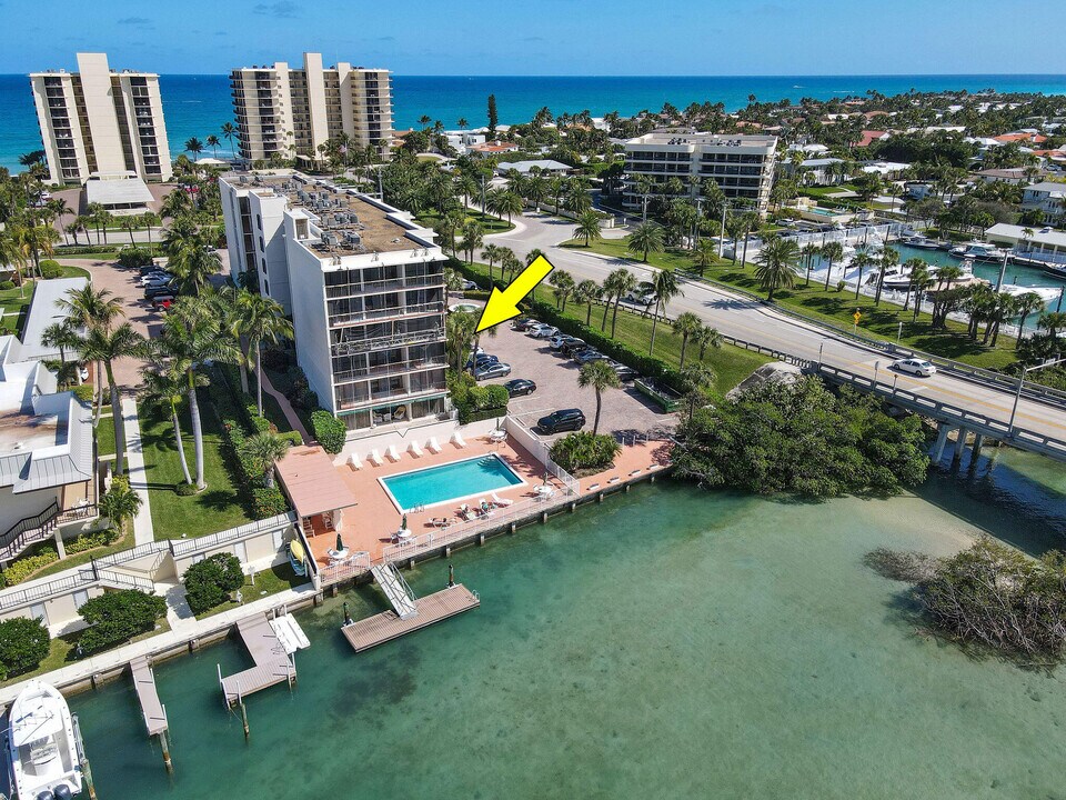 225 S Beach Rd in Jupiter, FL - Building Photo