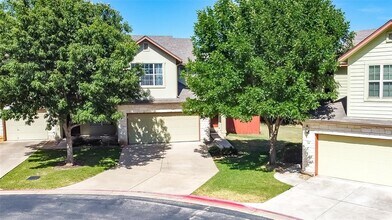 2410 Great Oaks Dr in Round Rock, TX - Building Photo - Building Photo