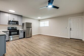 5909 Gaston Ave in Dallas, TX - Building Photo - Building Photo