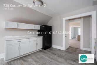 735 Crosby St NW in Grand Rapids, MI - Building Photo - Building Photo