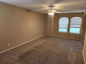 5519 Tomas Cir. in San Antonio, TX - Building Photo - Building Photo