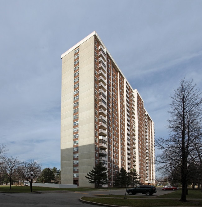 Dalemount Condominiums in Toronto, ON - Building Photo - Primary Photo