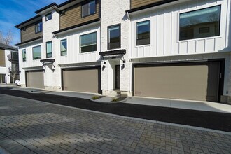 4622 N Iota Ln in Garden City, ID - Building Photo - Building Photo