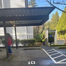 1011 156th Ave NE, Unit C217 in Bellevue, WA - Foto de edificio - Building Photo