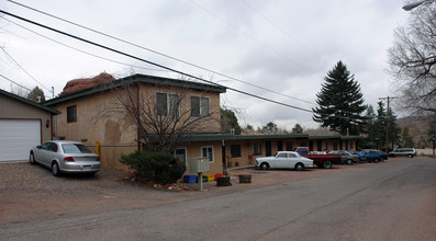 10 Via Maria Theresia in Manitou Springs, CO - Foto de edificio - Building Photo