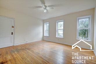 3001 N Whipple St, Unit 1 in Chicago, IL - Foto de edificio - Building Photo