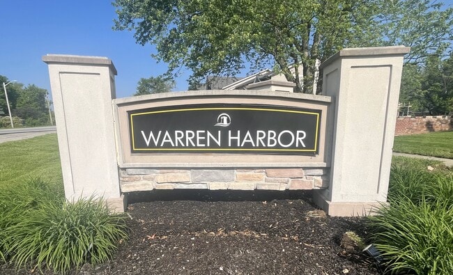 Warren Harbor Apartments