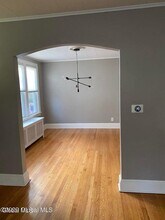 30 Cardinal Ave in Albany, NY - Foto de edificio - Building Photo