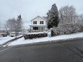 608 Cooper Ave in Oil City, PA - Building Photo