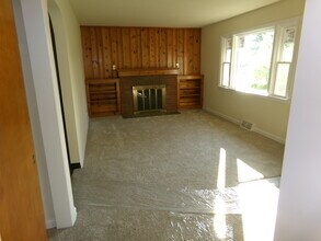 2052 Miller Rd in East Petersburg, PA - Building Photo - Building Photo
