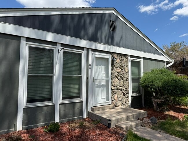 9901 E Evans Ave in Aurora, CO - Building Photo - Building Photo