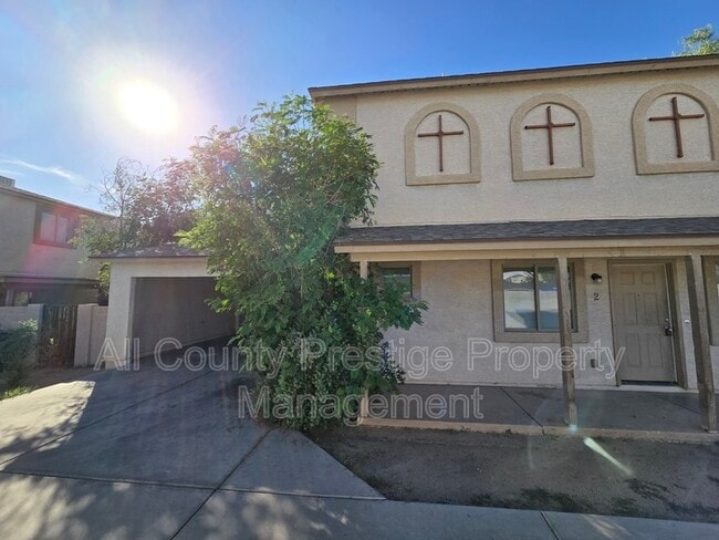 property at 900 E Roma Ave