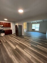 817 S Valleywood Cir in Middle Valley, TN - Building Photo - Building Photo