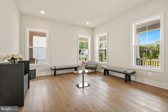 12321 Potomac Hunt Rd in Gaithersburg, MD - Building Photo - Building Photo