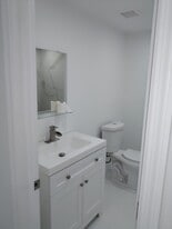 11110 NE 14th Ave, Unit 3