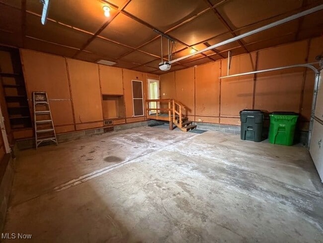 property at 1971 Bryn Mawr Dr