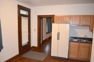 3 Jacobs Ave, Unit B in Chauncey, OH - Building Photo - Building Photo