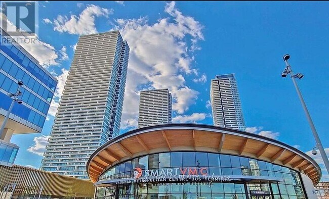 5 Buttermill Ave. in Vaughan, ON - Building Photo - Building Photo