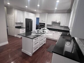 10171 Bridgewater Ct in Woodbury, MN - Building Photo - Building Photo