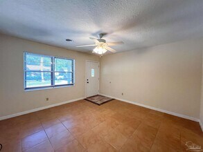 5891 Avondale Rd in Pensacola, FL - Building Photo - Building Photo
