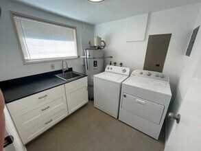 22908 54th Ave W, Unit Mountlake Terrace in Mountlake Terrace, WA - Building Photo - Building Photo