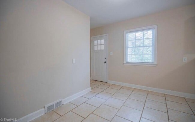 304 Wake Dr in Winston-Salem, NC - Building Photo - Building Photo