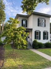 206 E Genesee St in Fayetteville, NY - Building Photo - Building Photo