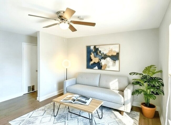 2032 Stouts Rd in Birmingham, AL - Building Photo - Building Photo