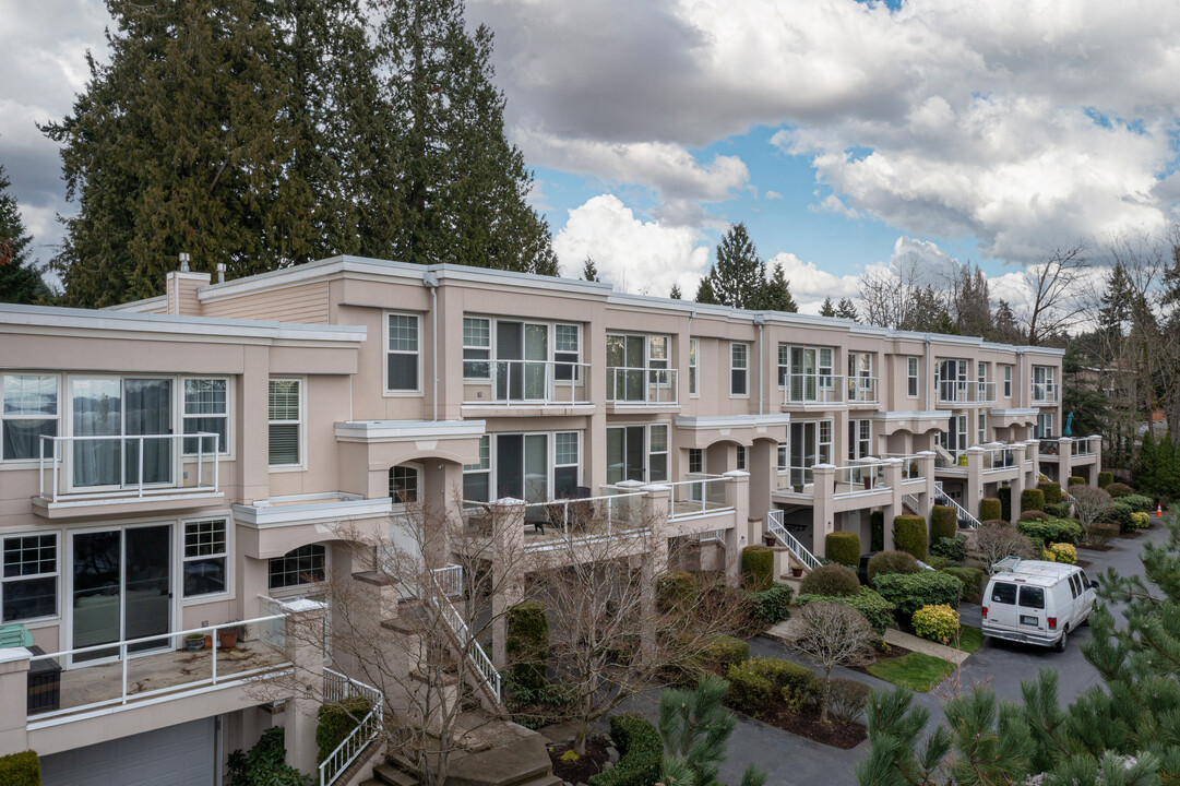 701 9th Ave S in Kirkland, WA - Foto de edificio