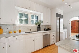 620 11th St in Santa Monica, CA - Foto de edificio - Building Photo