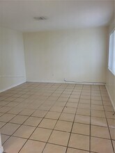 16041 NE 19th Ct, Unit 2 in North Miami Beach, FL - Building Photo - Building Photo
