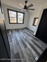 901 N Valley Ave in Olyphant, PA - Building Photo - Building Photo