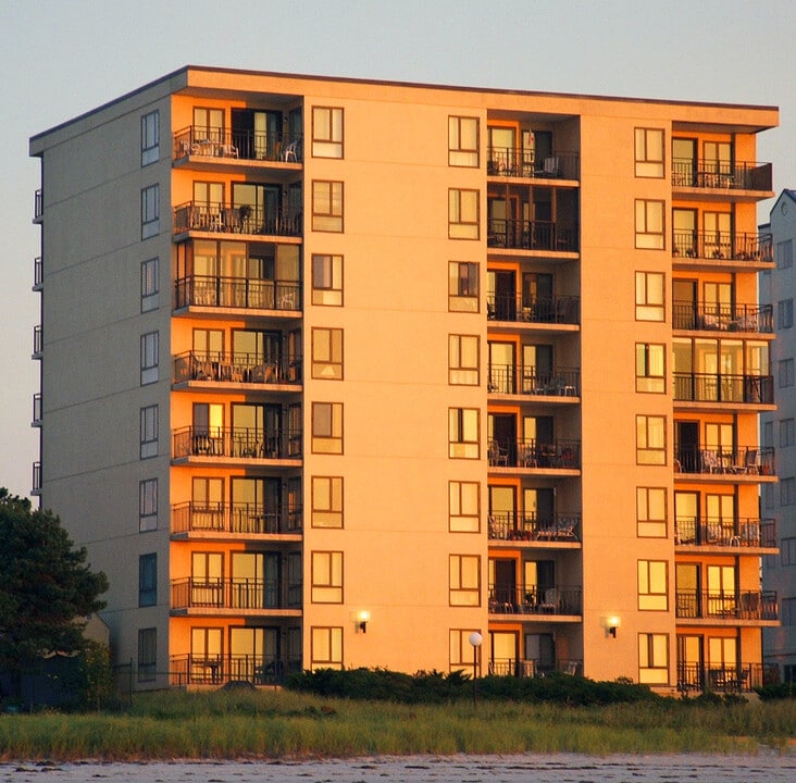 Pine Point Vista Condominiums in Old Orchard Beach, ME - Foto de edificio