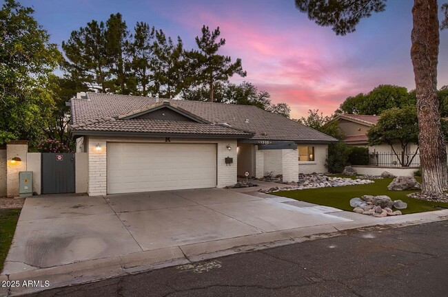 1305 E Steamboat Bend Dr in Tempe, AZ - Building Photo - Building Photo