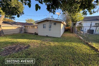 2003 Kentucky St in Baytown, TX - Building Photo - Building Photo