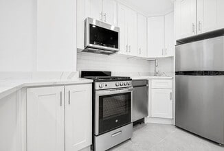 27 W 84th St in New York, NY - Building Photo - Building Photo