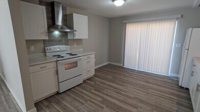 3965 Hayesville Dr NE in Salem, OR - Building Photo - Building Photo
