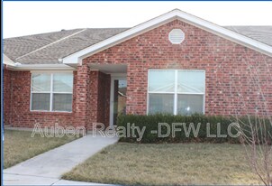 2803 Steve's Way in Amarillo, TX - Building Photo