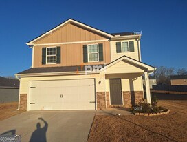 127 Maple Dr in Milner, GA - Building Photo