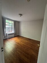 74 Mencel Cir in Bridgeport, CT - Building Photo - Building Photo