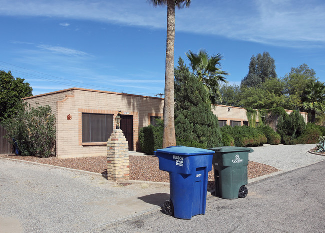 2739-2745 E Alta Vista St in Tucson, AZ - Building Photo - Building Photo